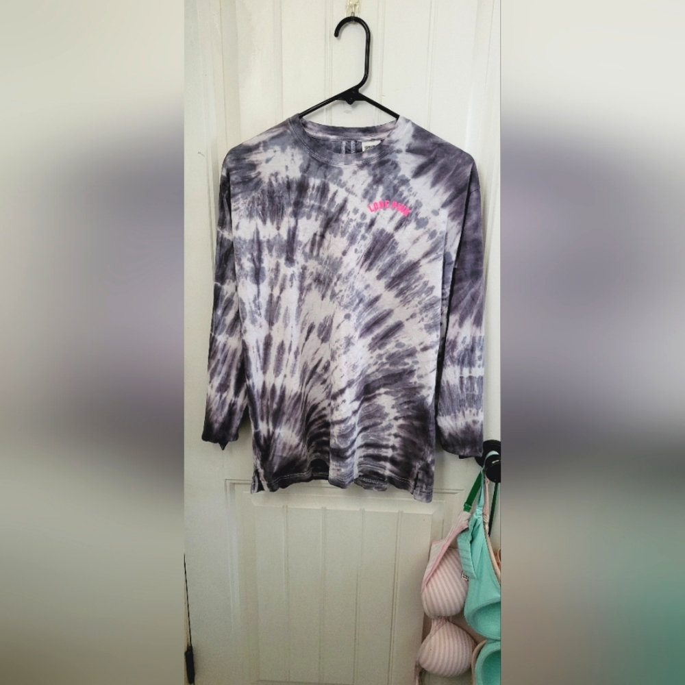 PINK Long Sleeve Campus tee